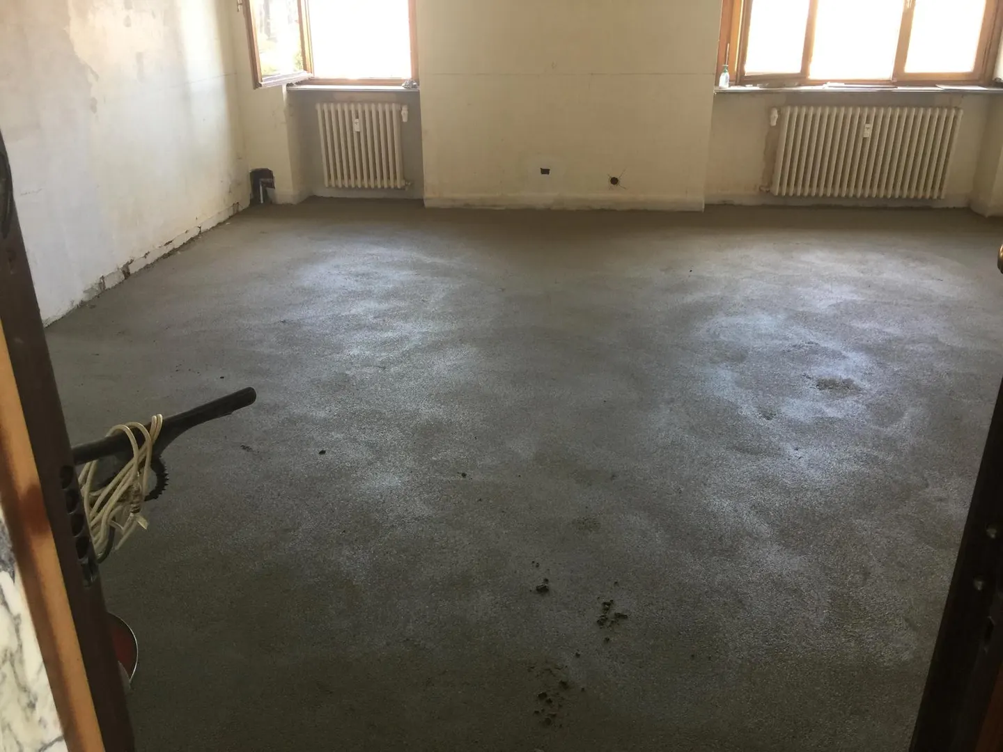 Ambiente con sottofondo predisposto prima delle nuove finiture